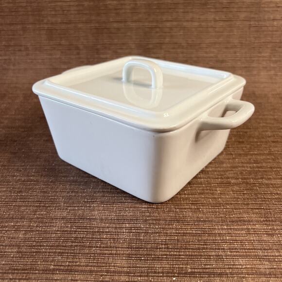 Food Network 1 Qt Sq Covered Baking Dish-White Porcelain-1 Quart-Covered Handles - Picture 2 of 6